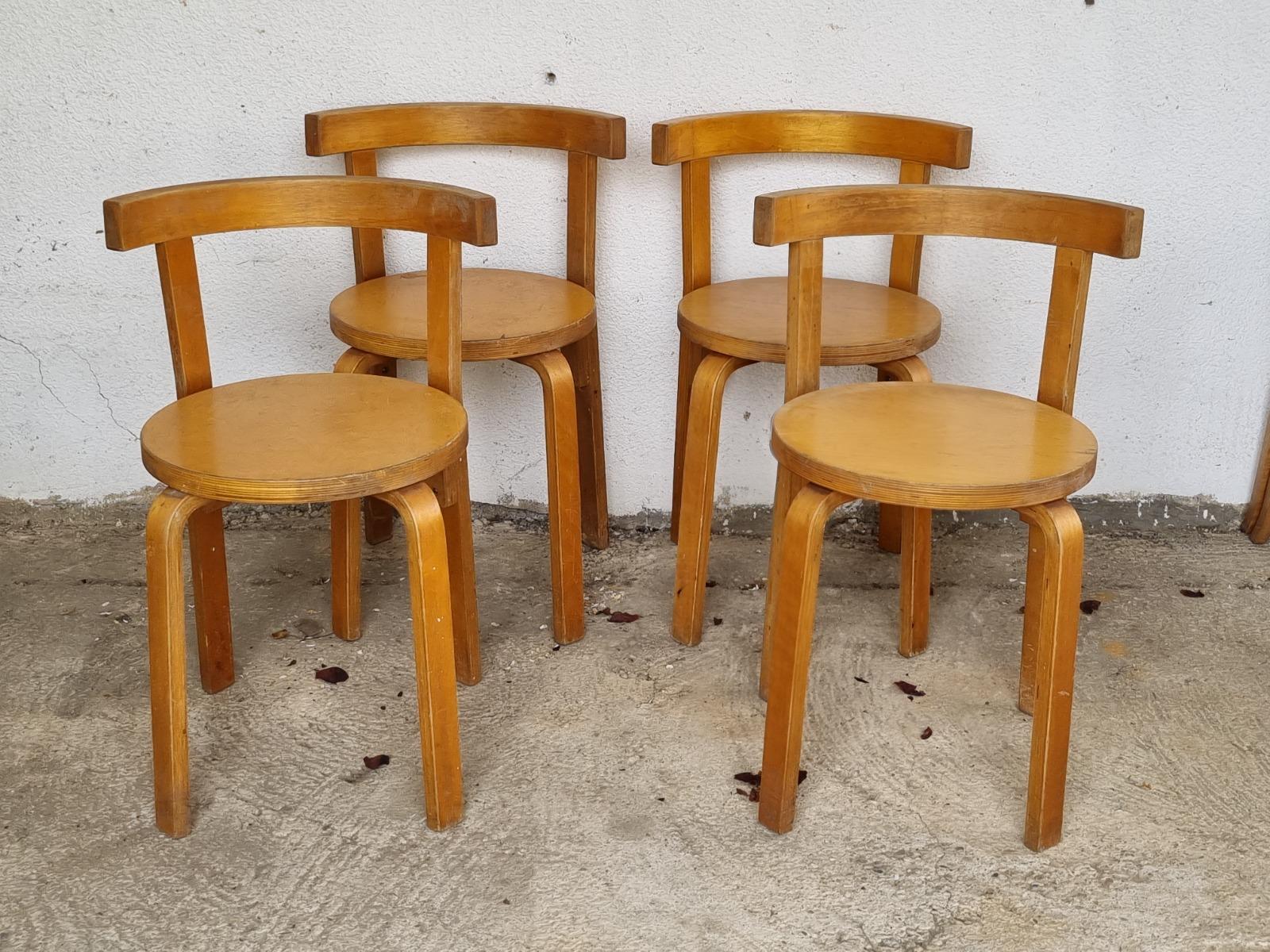 Alvar AALTO  chairs 