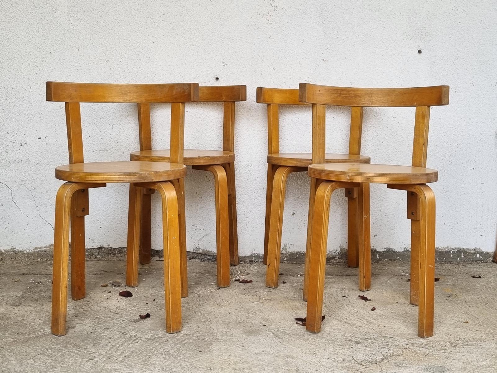 Alvar AALTO  chairs 