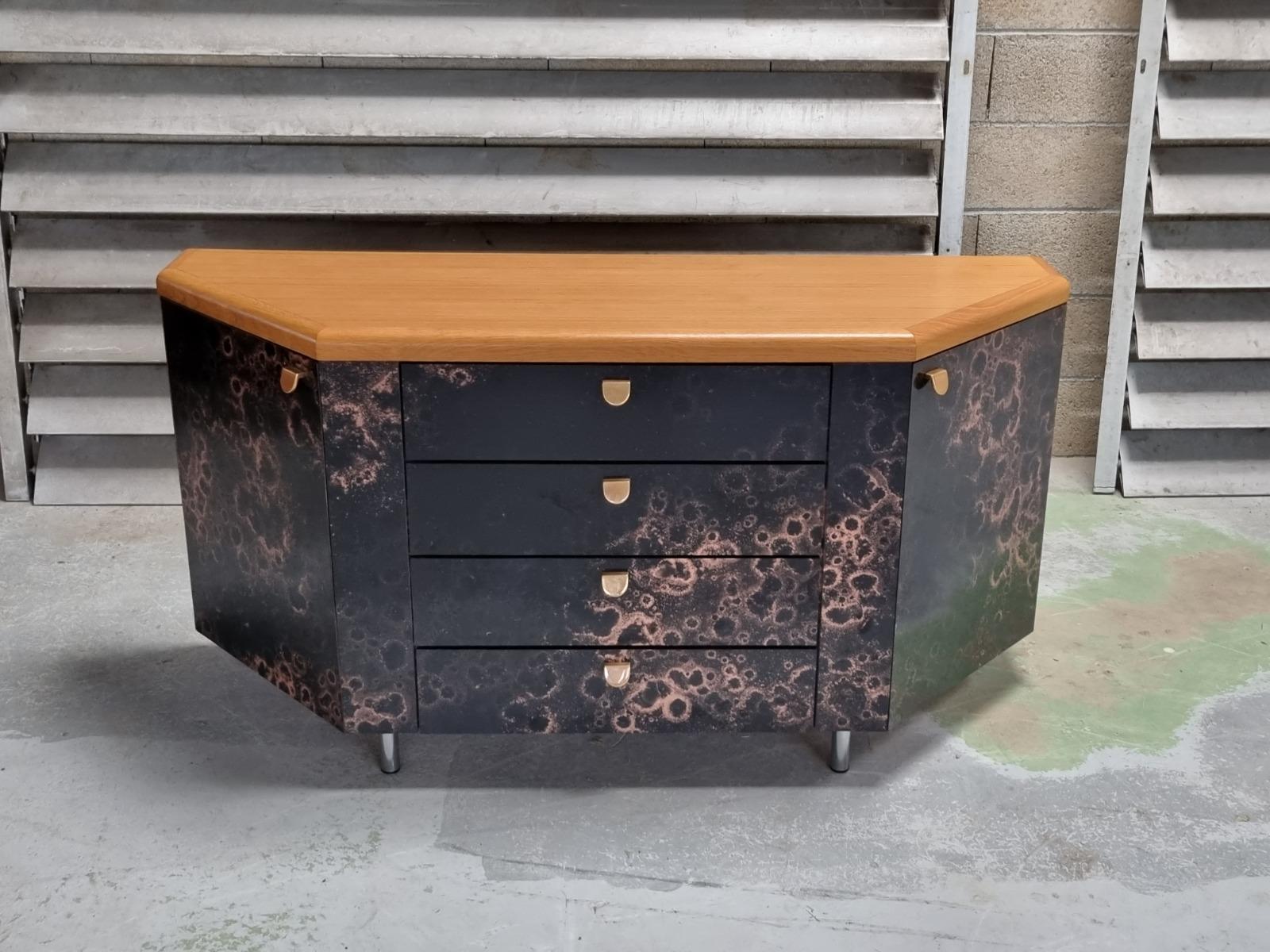 Design 1970s 1980s,  sideboards enfilades commodes 