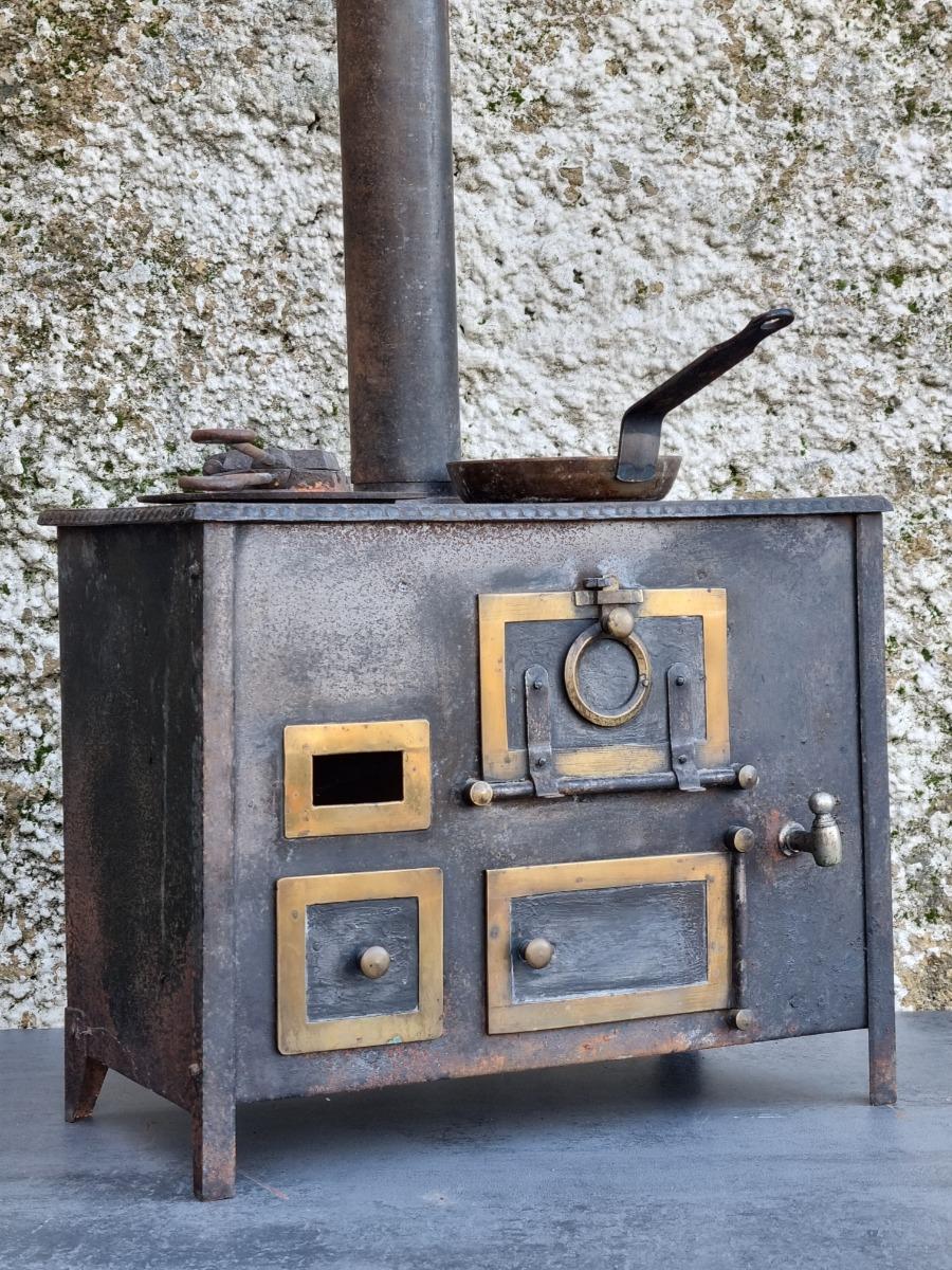 Jouets anciens old toys wood stove 